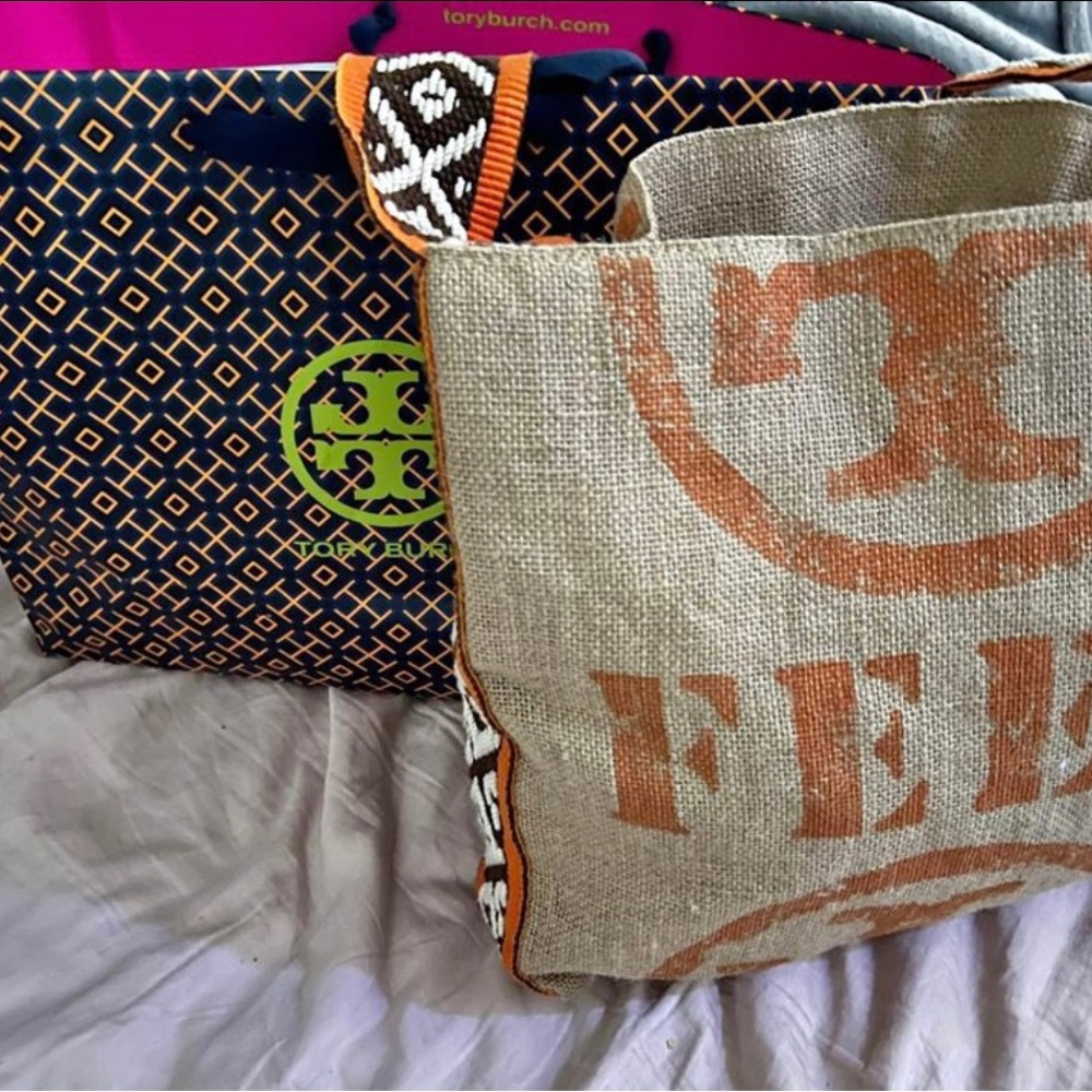 Rare Tory Burch FEED BAG